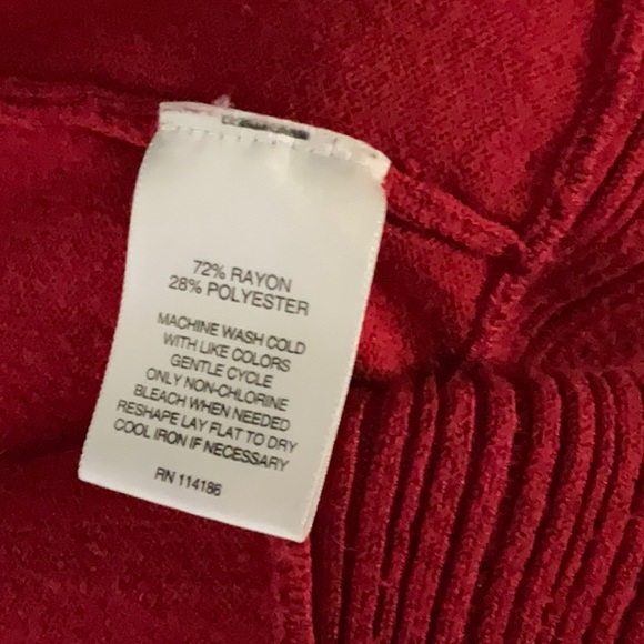 Hannah Red Cardigan Knit Size Medium - Picture 6 of 6